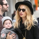 FP_8298311_ZoeRachel_Shopping_POD_04_08