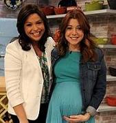 1333655658_rachel-ray-alyson-hannigan-article