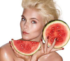 woman-holding-melon-newsletter