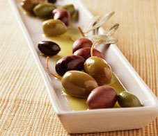 5-snacks-under-100-calories-olives-newsletter