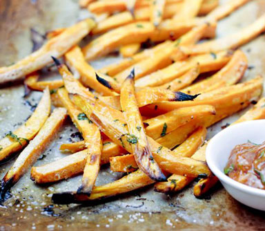 what-to-eat-before-you-drink-main-nl