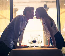 the-dos-and-donts-of-dating-a-friend-newsletter