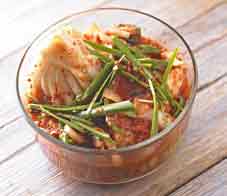 7-probiotic-foods-you-should-be-eating-kimchi-newsletter