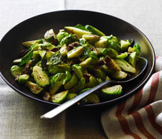 10-green-foods-and-drinks-for-every-guys-diet-brussels-sprouts-NL