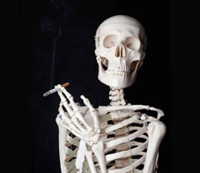 smoking-decreases-life-by-10-years-main-NL
