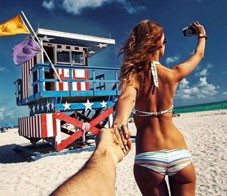 how-to-meet-women-traveling-main-NL
