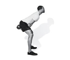 the-right-way-to-swing-a-kettlebell-rotator_1-NL