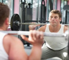 man-squats-gym-rotator_0-NL