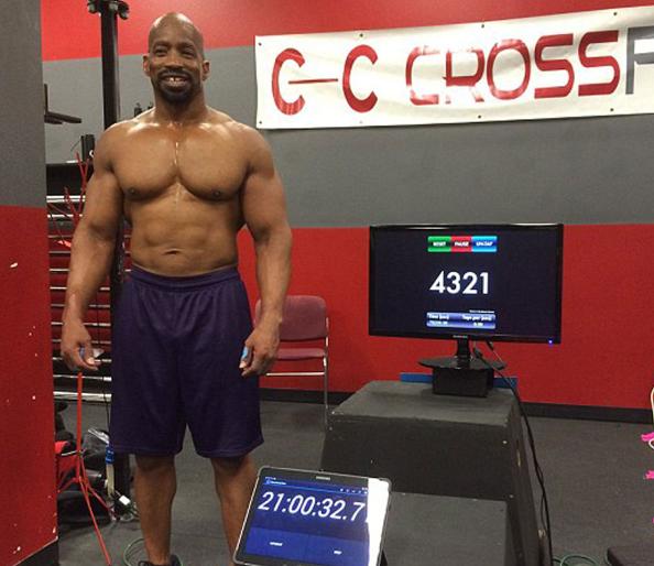 main-mark-jorda-pull-ups