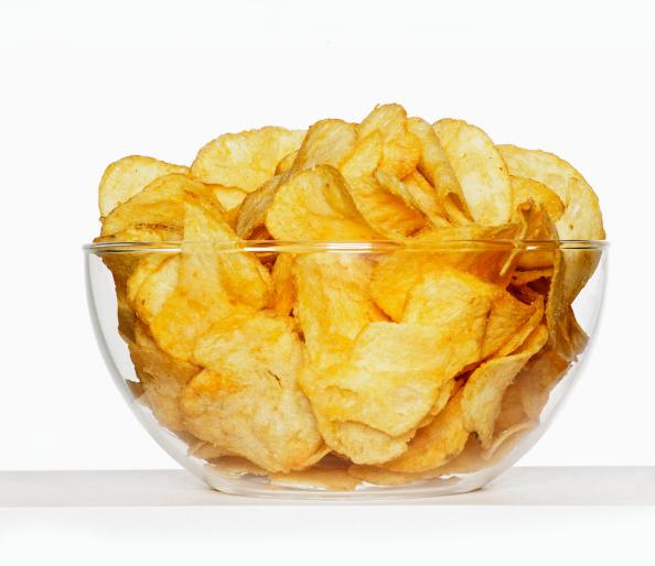 _chips-11-food-swaps-to-cut-500-calories-a-day-from-your-diet_0.jpg
