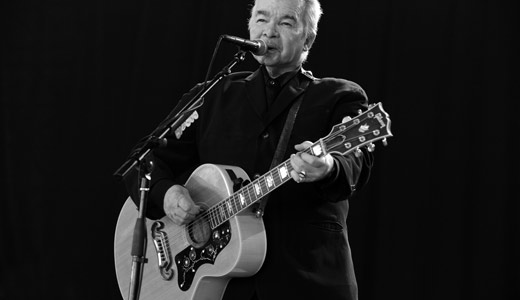 May18_PG_FEAT_John-Prine_Gibson-J-200_Photo-by-John-Kurc_FEAT.jpg