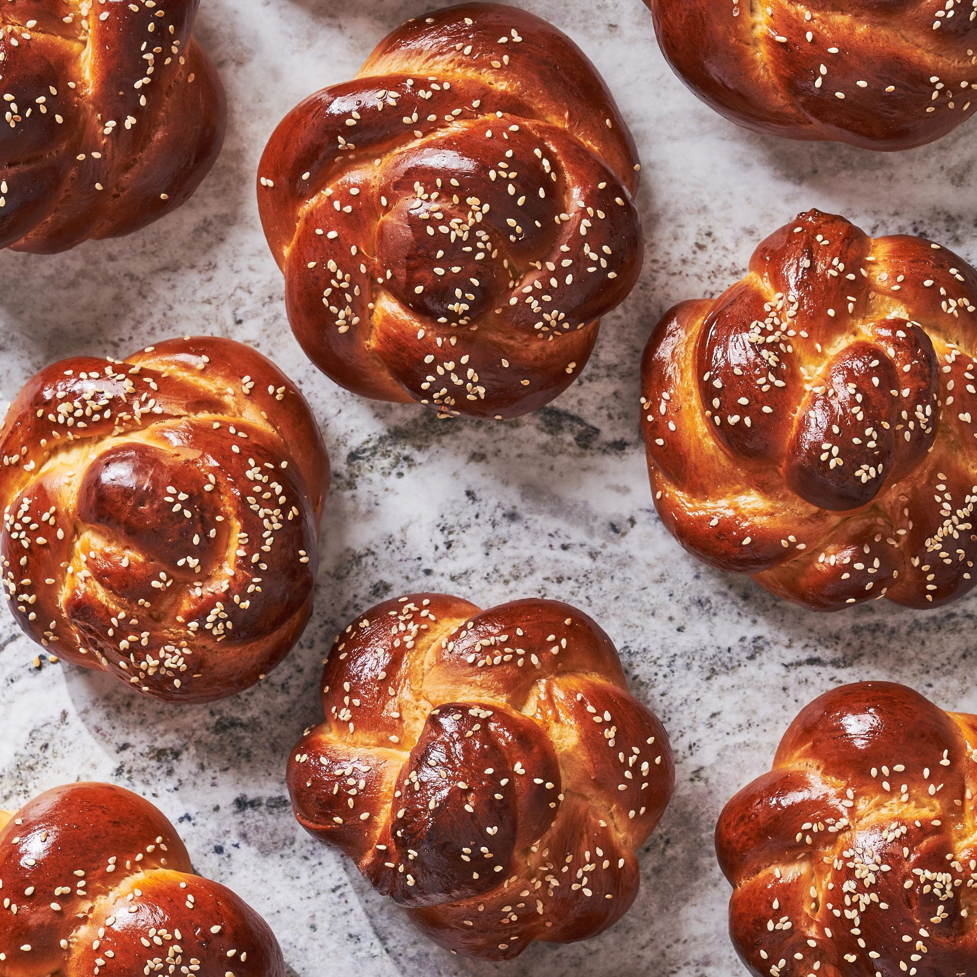 Challah Rolls Are The Mini Version Of Your Favorite Holiday Bread