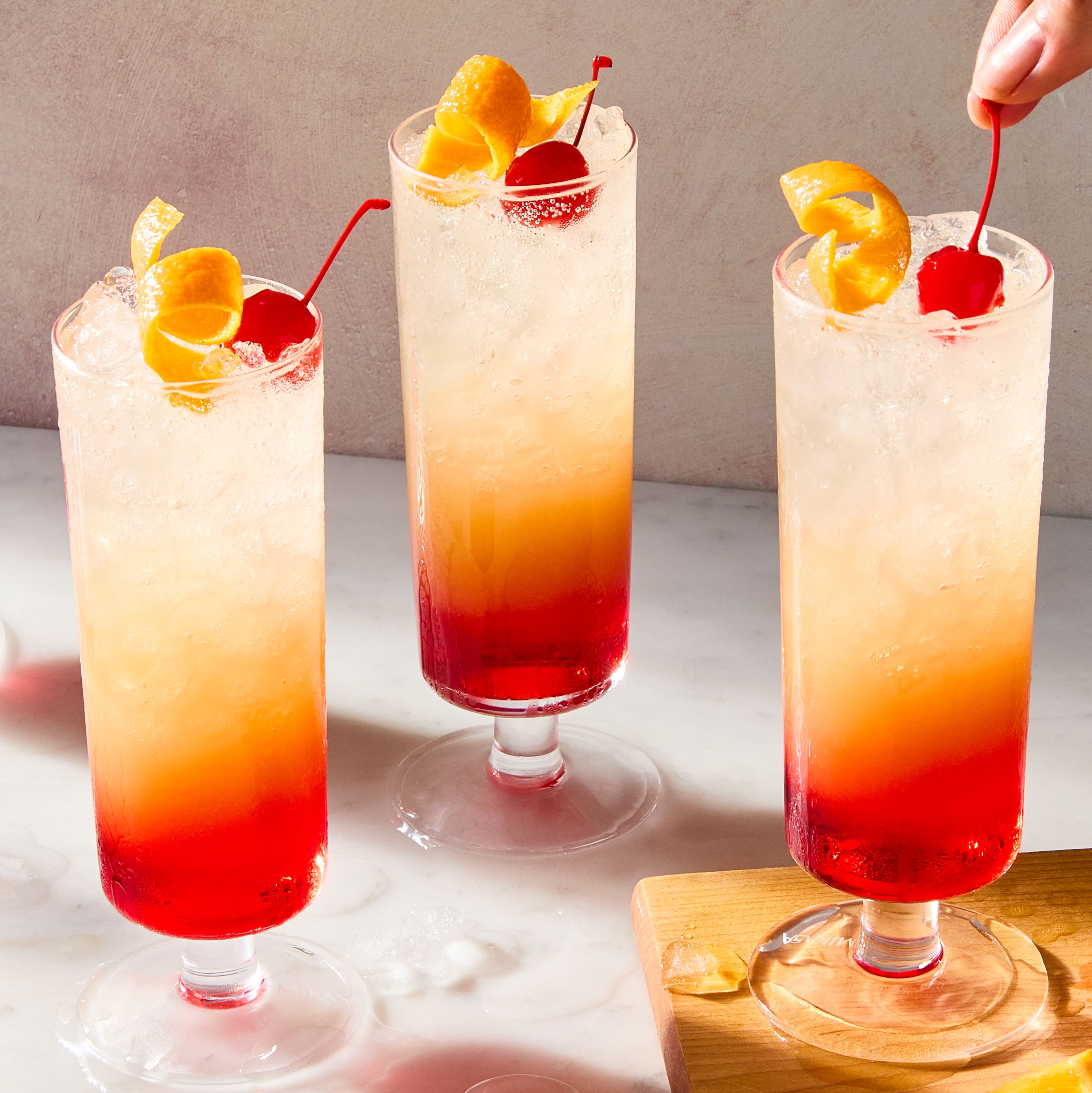 One Sip Of This Sparkling Tequila Sunrise Will Take You On Vacay