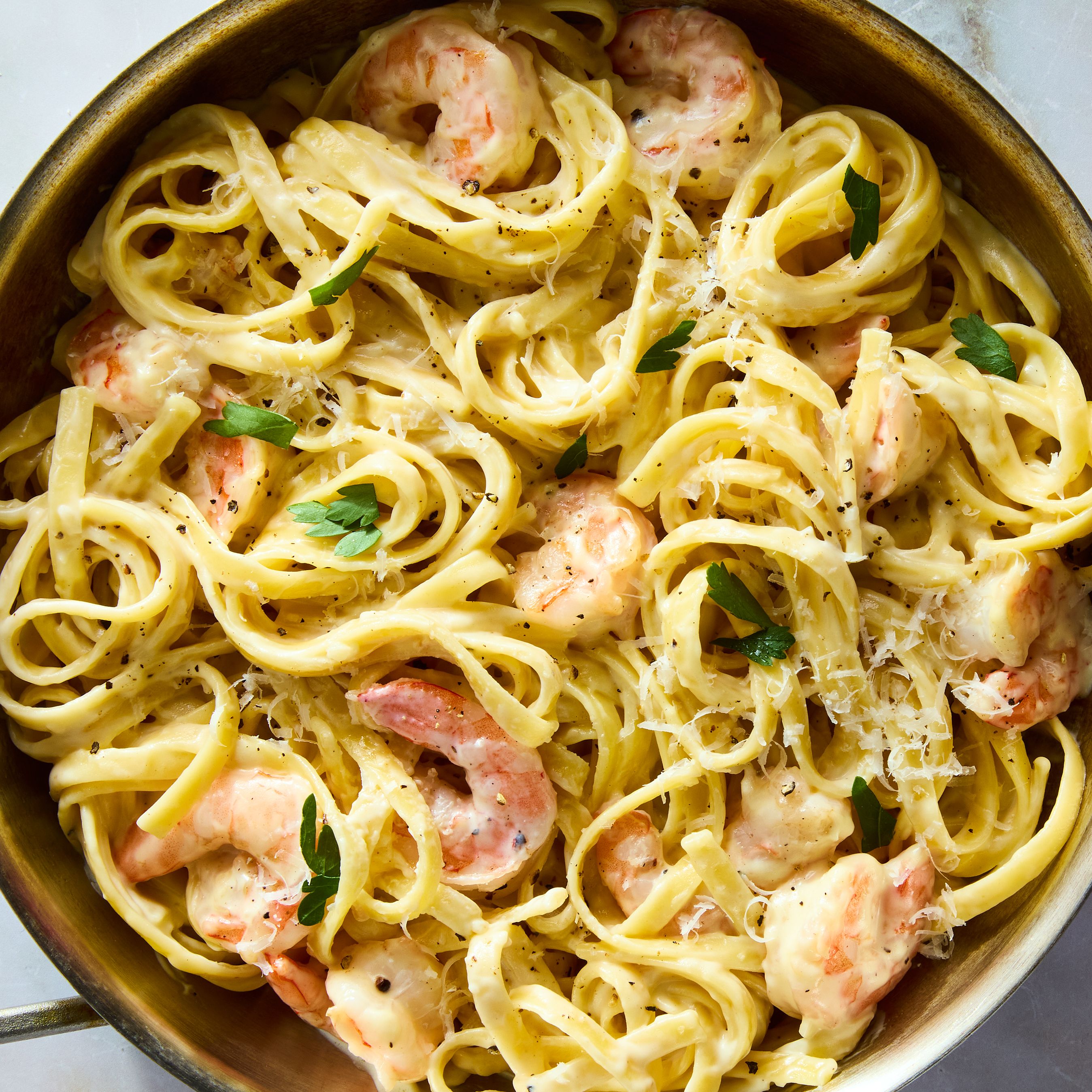 This Shrimp Fettuccine Alfredo Is The Best Way To Switch Up The Classic Pasta Dinner