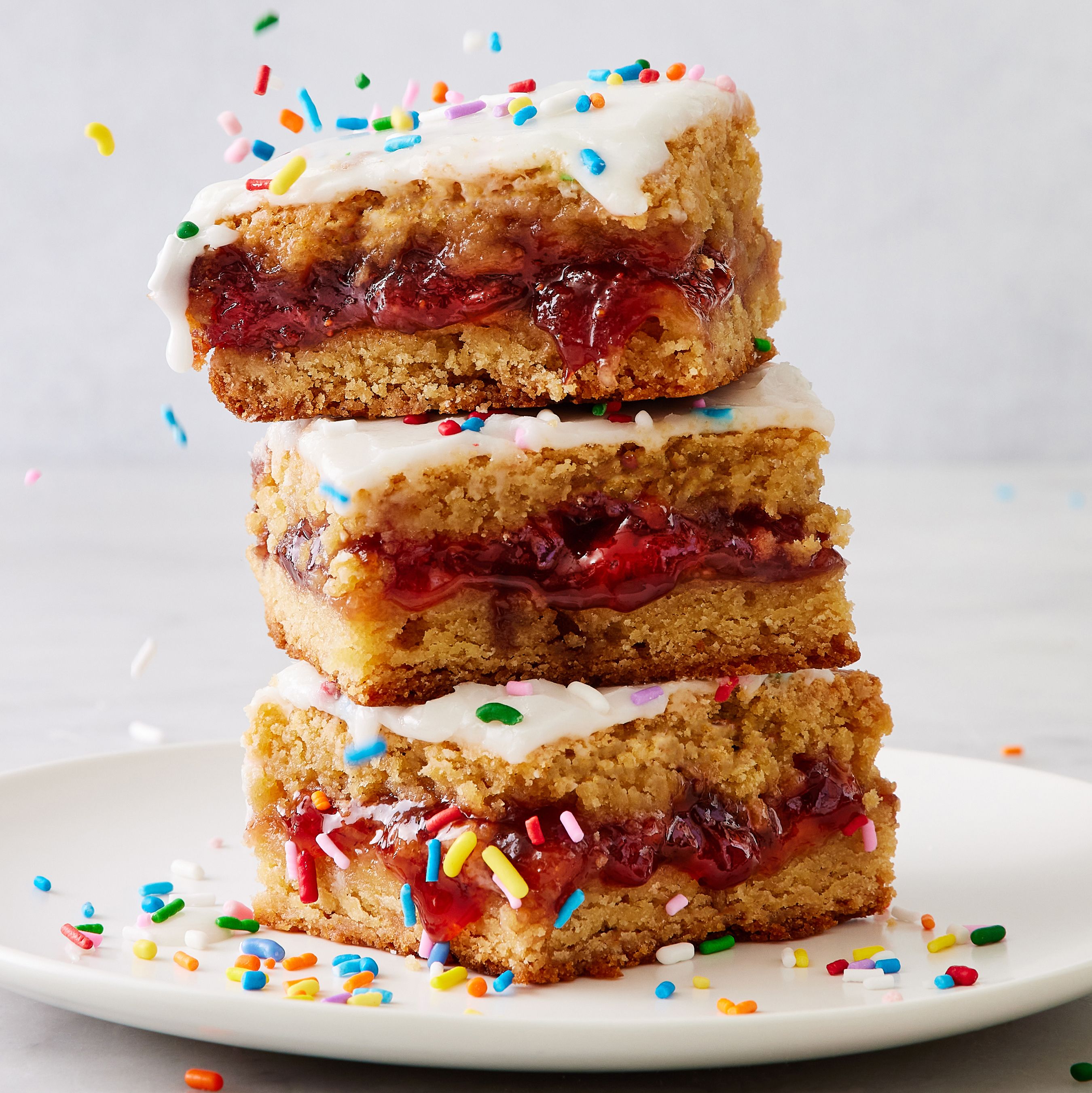 Strawberry Pop-Tart Blondies