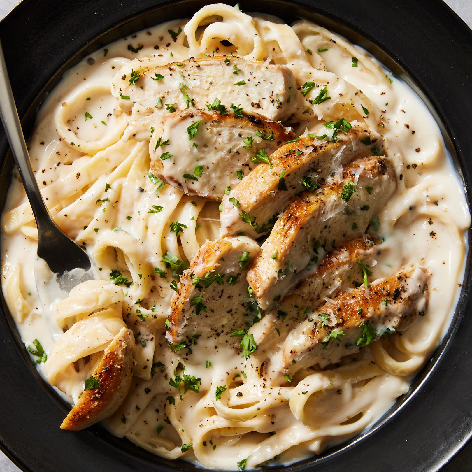 This Homemade Chicken Alfredo Is One Of The Best Beginner-Friendly Recipes—We Swear This Homemade Chicken Alfredo Is One Of The Best Beginner-Friendly Recipes—We Swear