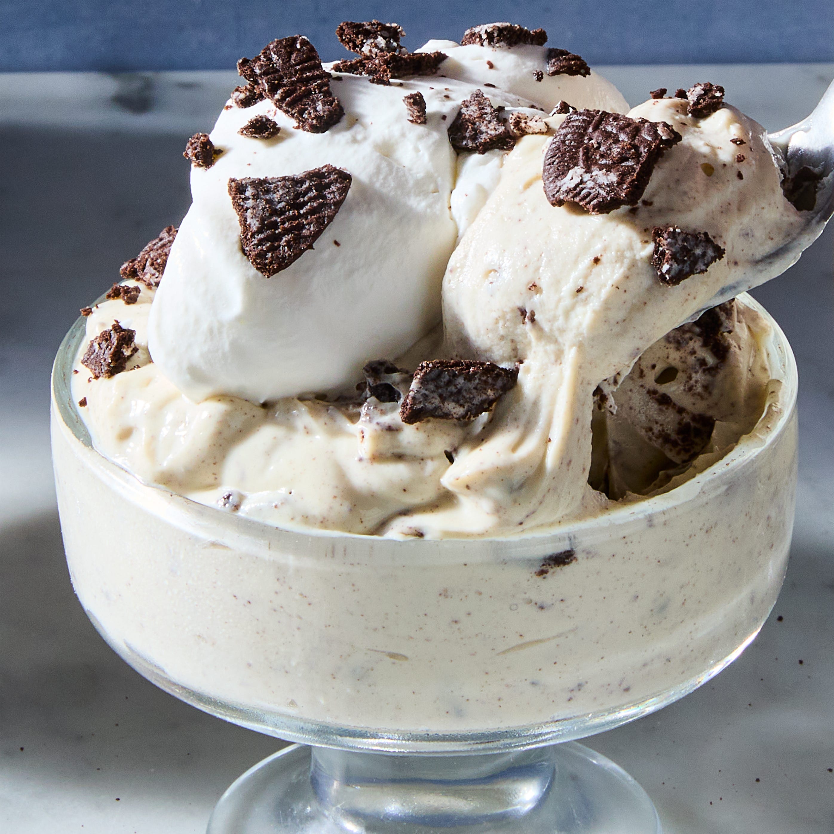 High-Protein Cookies & Cream Cheesecake Bowl