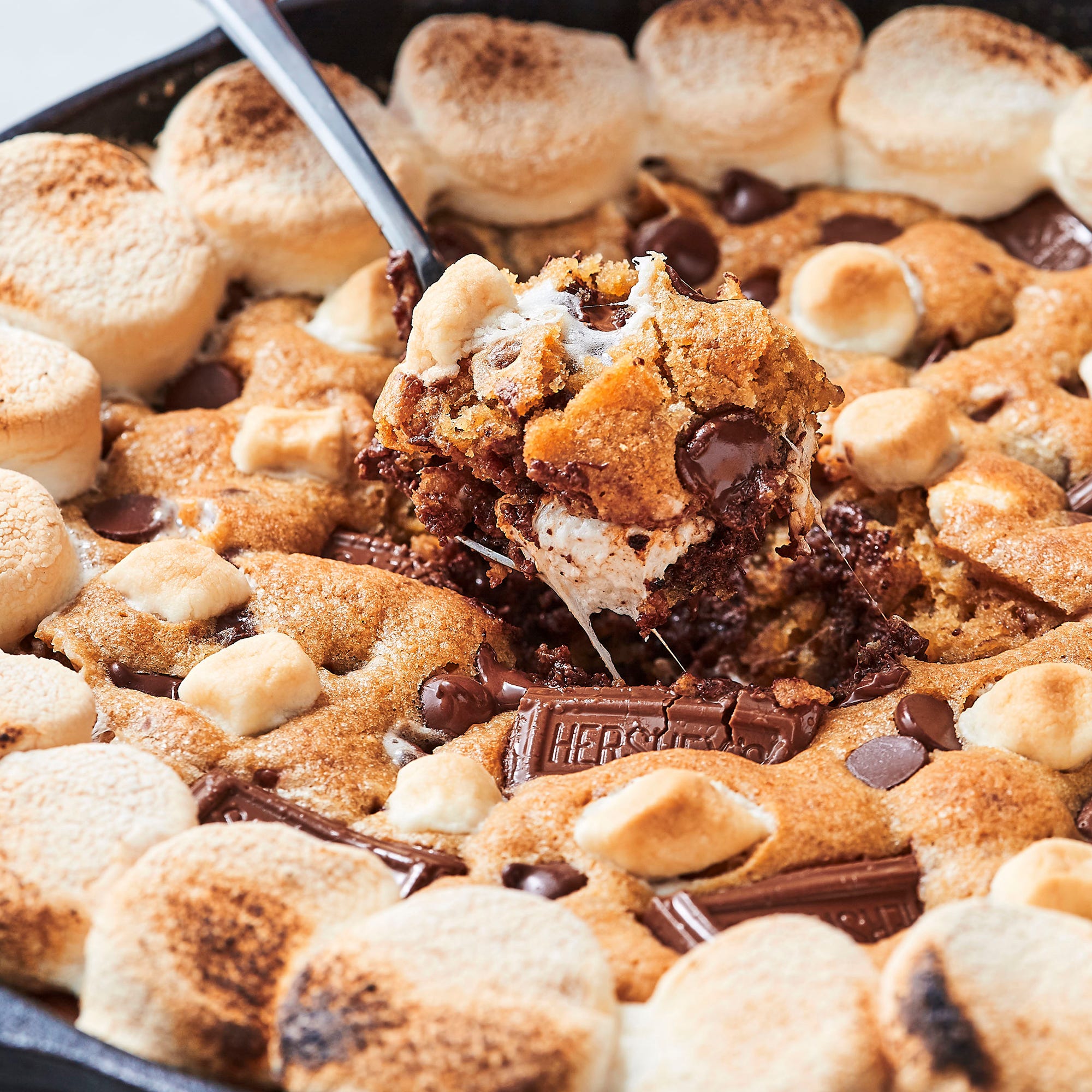 S'mores Skillet Cookie S'mores Skillet Cookie