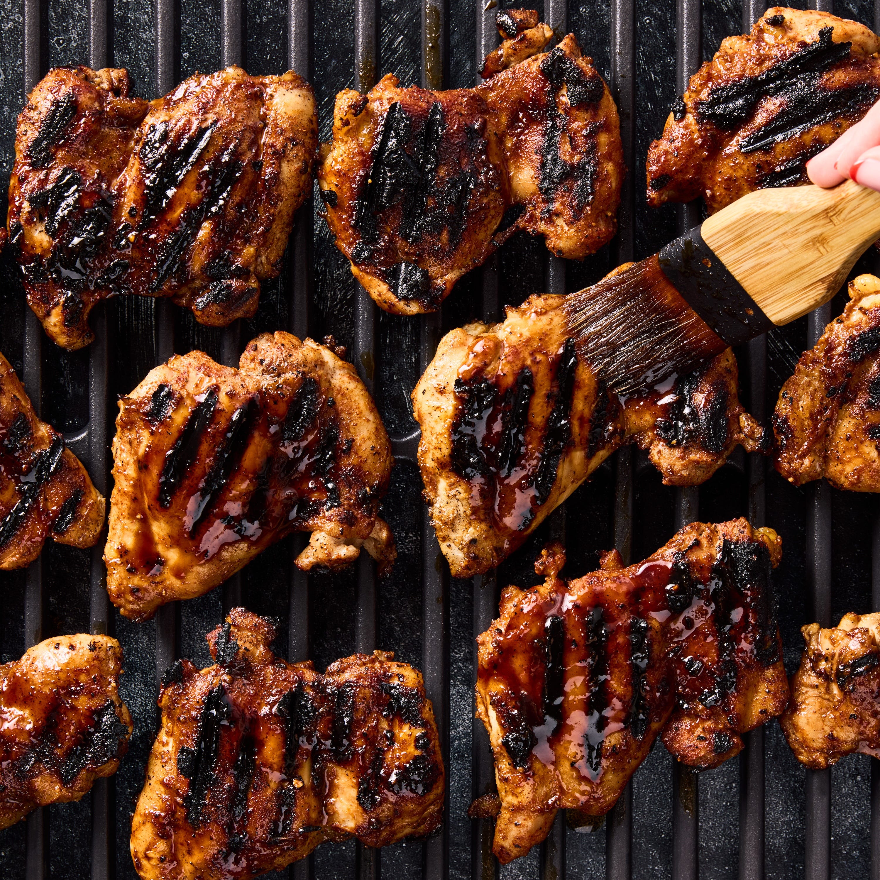 These 30-Minute Grilled Dinners Mean Less Time In The Smoke & More Time With Friends & Family