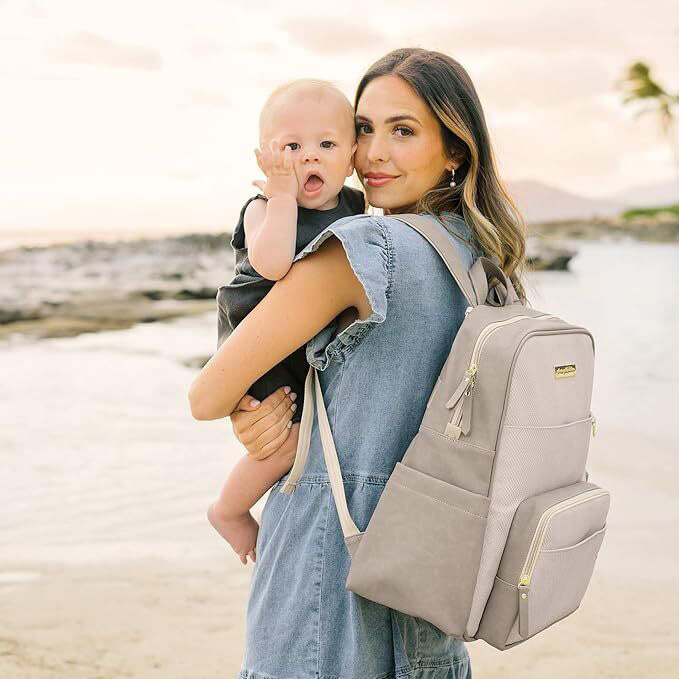 As a New Mom, These Are the Gifts I Wish I'd Received Postpartum