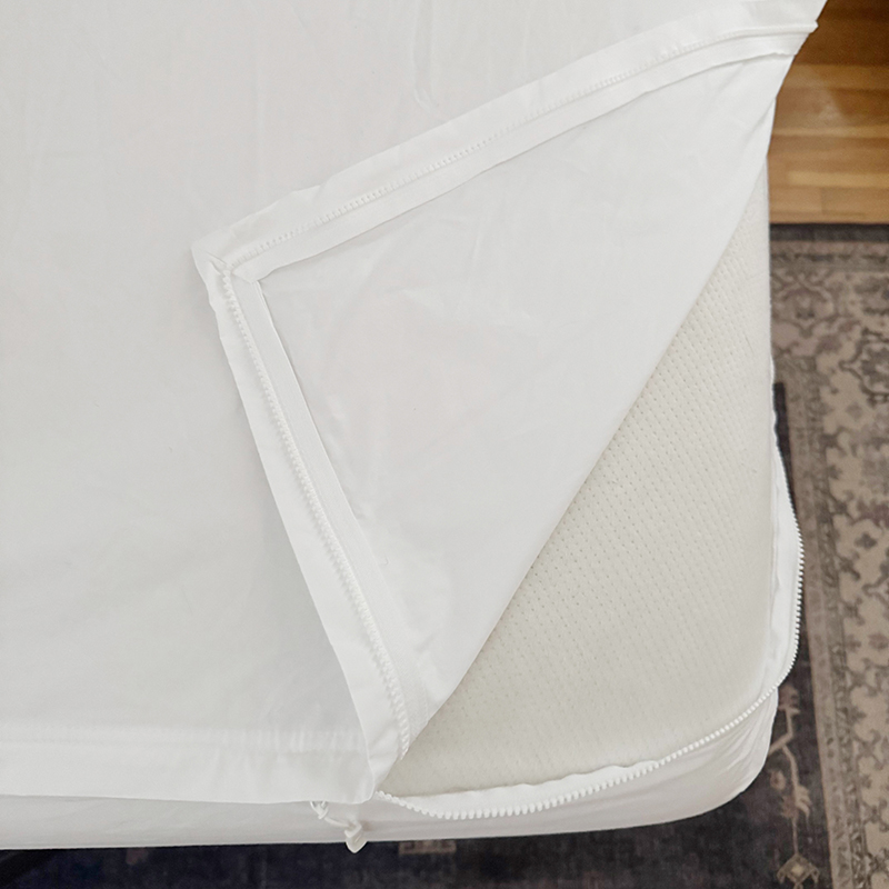 This Zip-able Fitted Sheet Has Revolutionized the Way I Make My Bed
