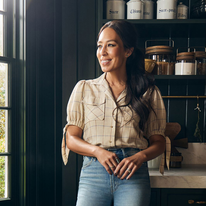 We Found The Perfect Gift for the Design-Loving Mom Who Has Everything