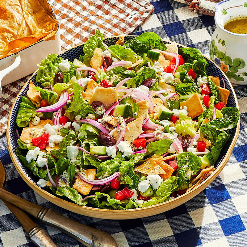 42 Hearty Dinner Salad Recipes the Whole Family Will Love