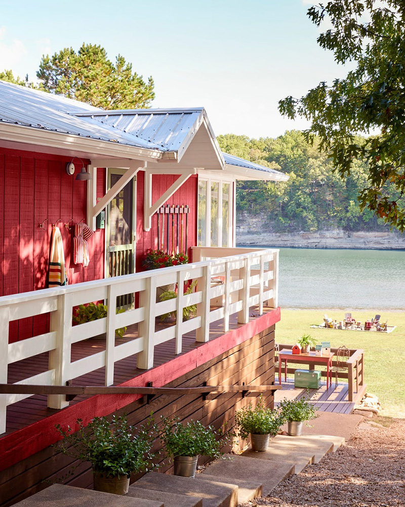 The Stargazing Is Incredible at This Missouri Lake Cabin—But You've Really Got to See Inside