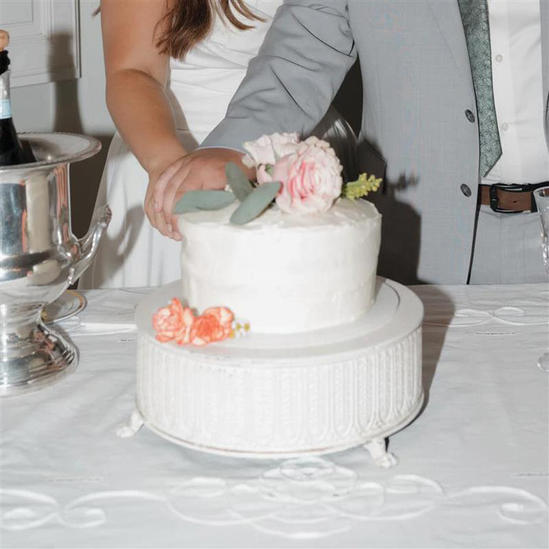 I Bought My Wedding Cake from Sam's Club and Nobody Noticed 