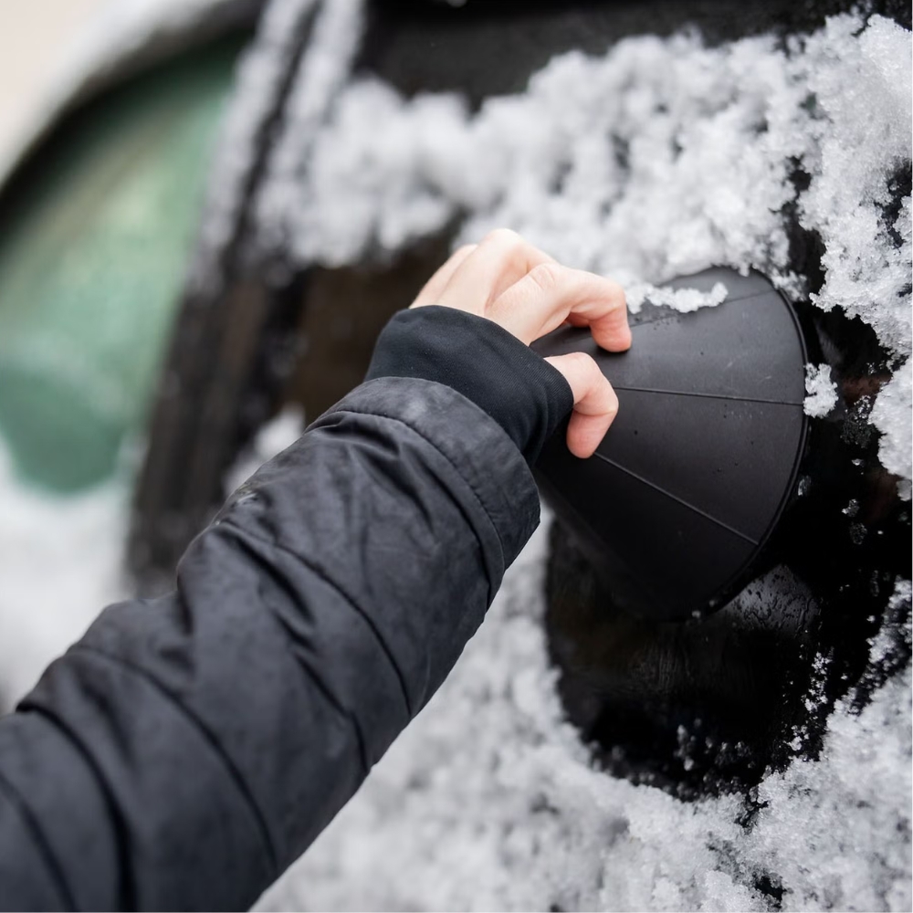 Keep Your Windows Clear With The Best Snow Brushes & Ice Scrapers