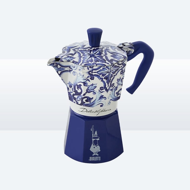 Don't Show Up Empty-Handed: 40 Thoughtful Housewarming Gift Ideas for New Homeowners