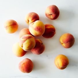Frog Hollow Farm Organic Peaches