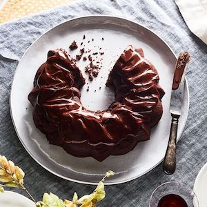 This Super-Fudgy Flourless Chocolate Cake Has a Genius Star Ingredient