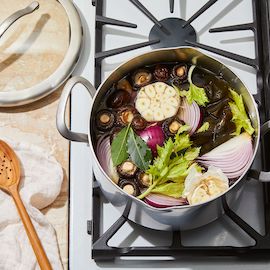 Five Two Essential Stock Pot