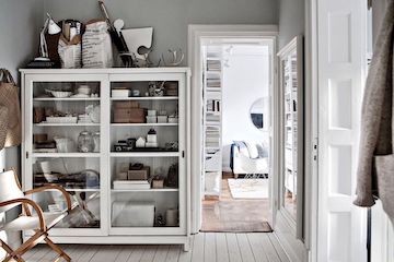   How to Create a Cabinet of Curiosities