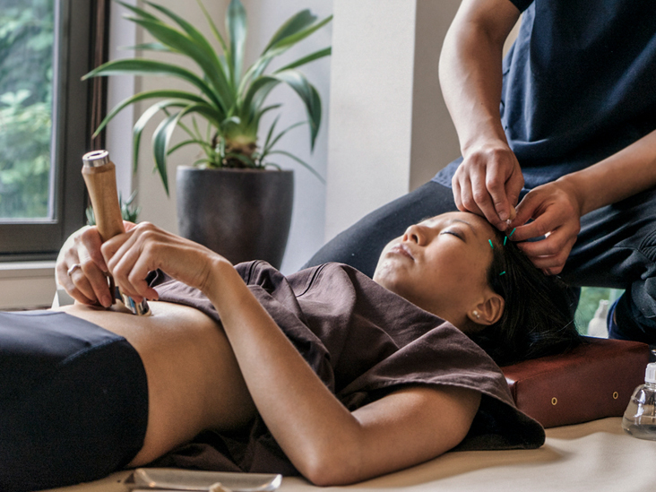 How Acupuncture Can Help You Get Through Menopause