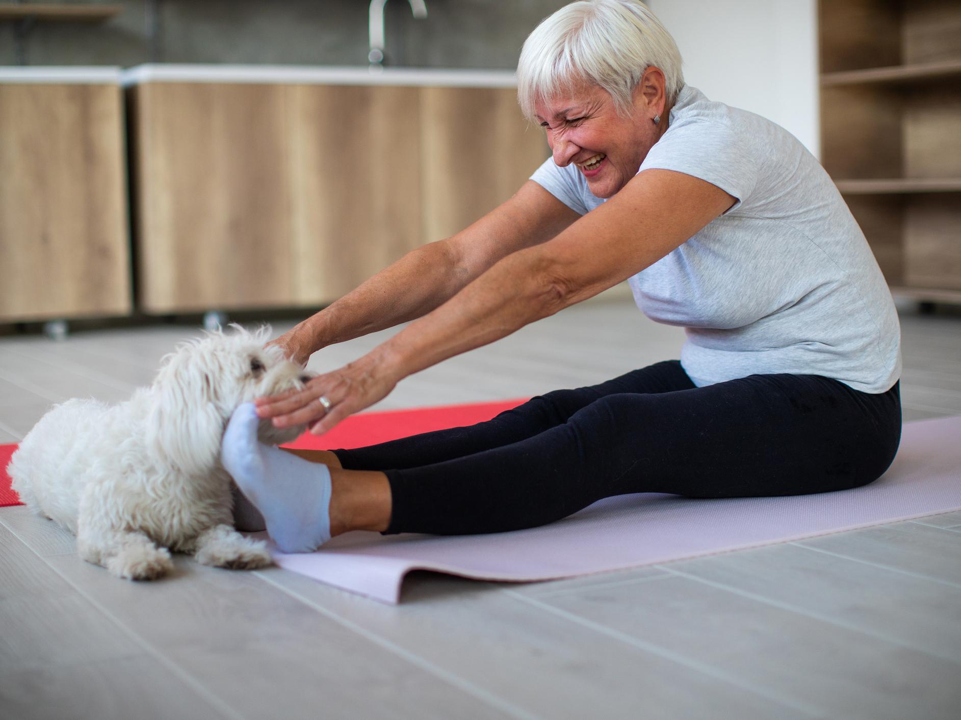 4 Gentle Yoga Poses to Ease OA Symptoms