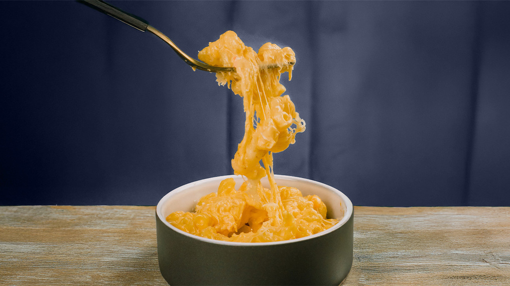 Cannabis leaf in ince