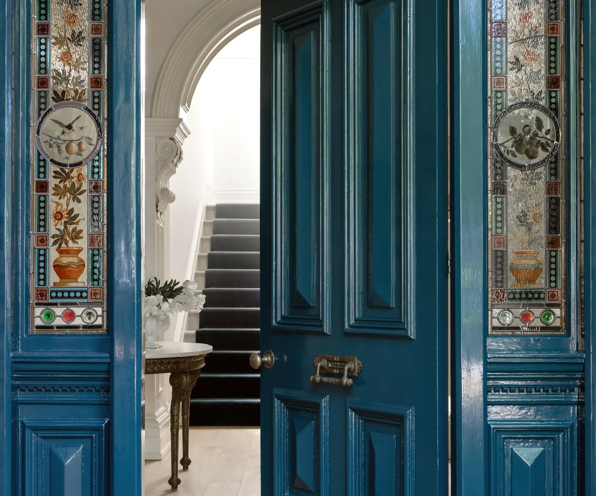 Modern design meets heritage grandeur in this reimagined 1880s Melbourne home