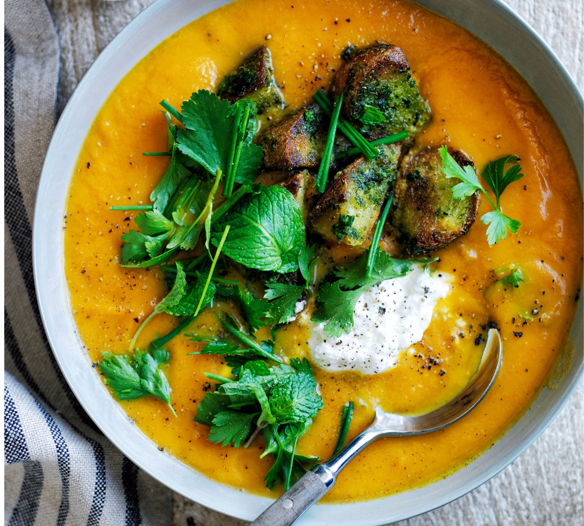 Pumpkin soup recipes for cold weather comfort