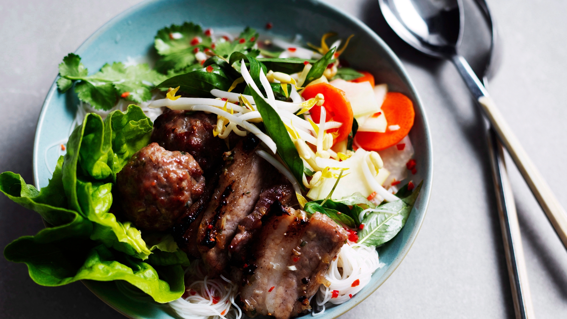 How to make bún chả (grilled pork vermicelli salad)