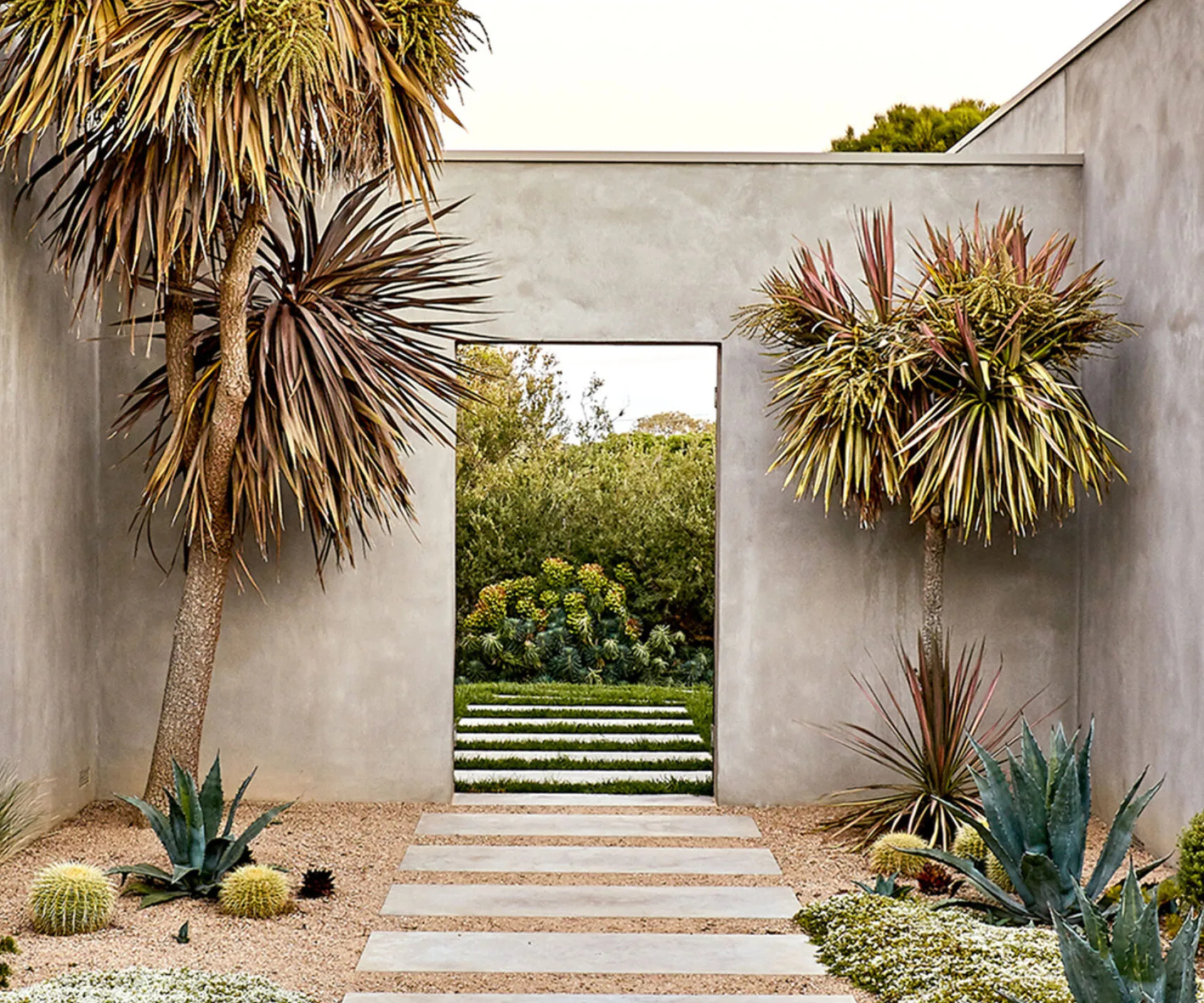 15 Robust And Beautiful Australian Coastal Gardens