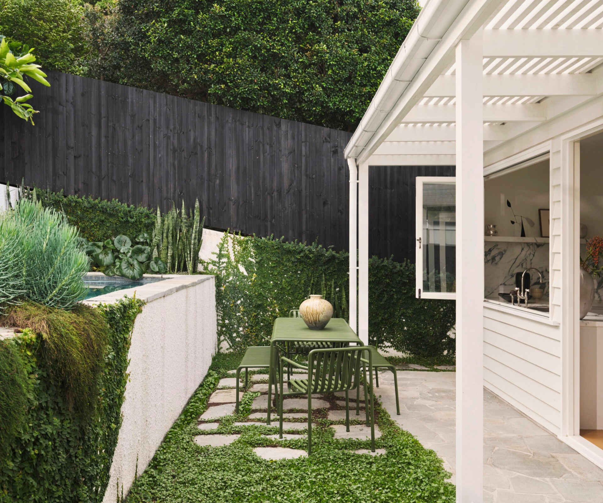 A designer's reimagining of a once-rundown 1920s Queenslander