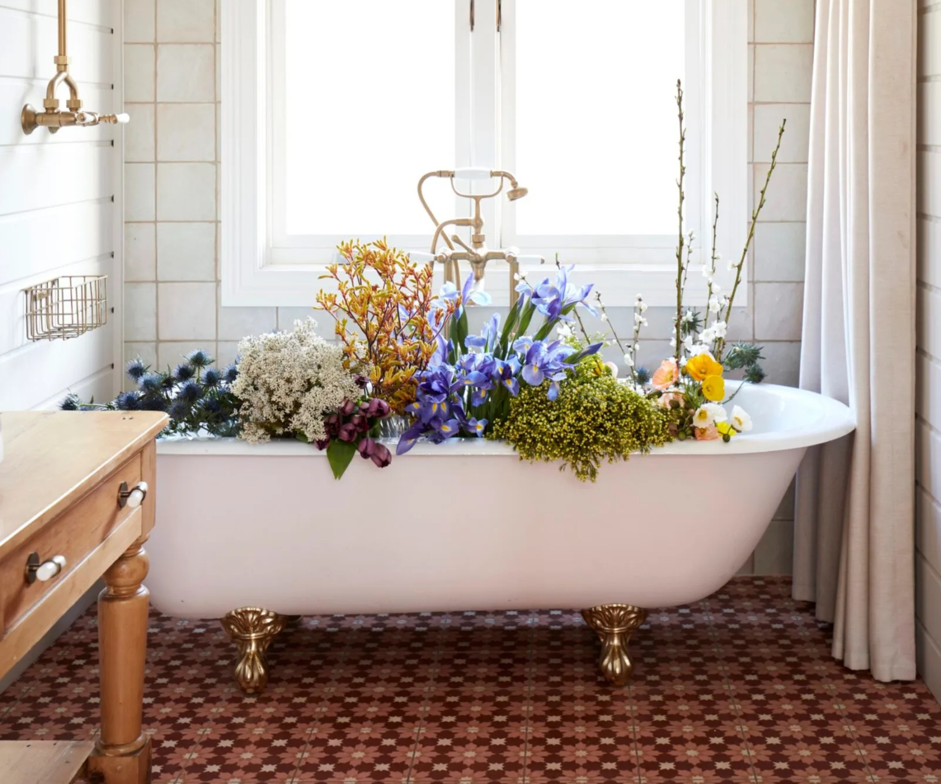 Make Valentine's Day special with these top online flower delivery services