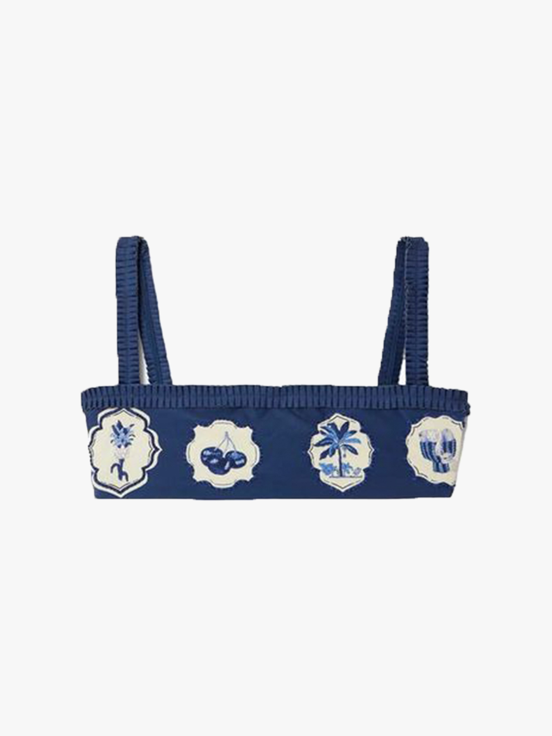 Whether you wear it with a flowy linen trouser, or the coordinating sarong, you'll find plenty of ways to style this embroidered bikini.