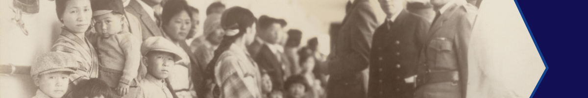 Old picture of Chinese immigrating arriving in the United States.