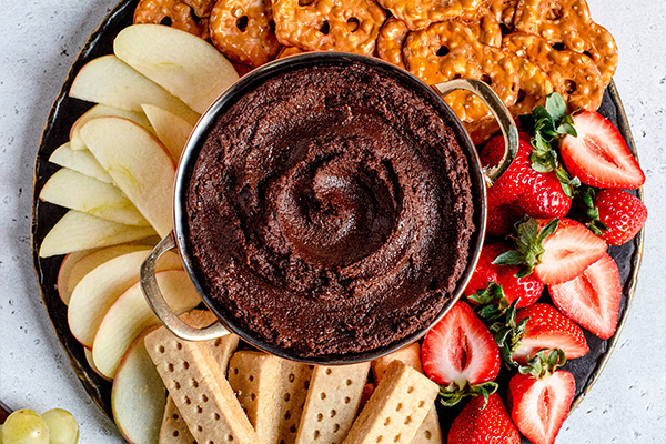 Creamy Chocolate Hummus Is an Irresistible Dessert