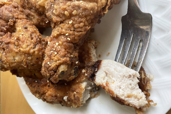 I Tried Martha Stewart's Fried Chicken and It Lives Up to Snoop Dogg's Praise