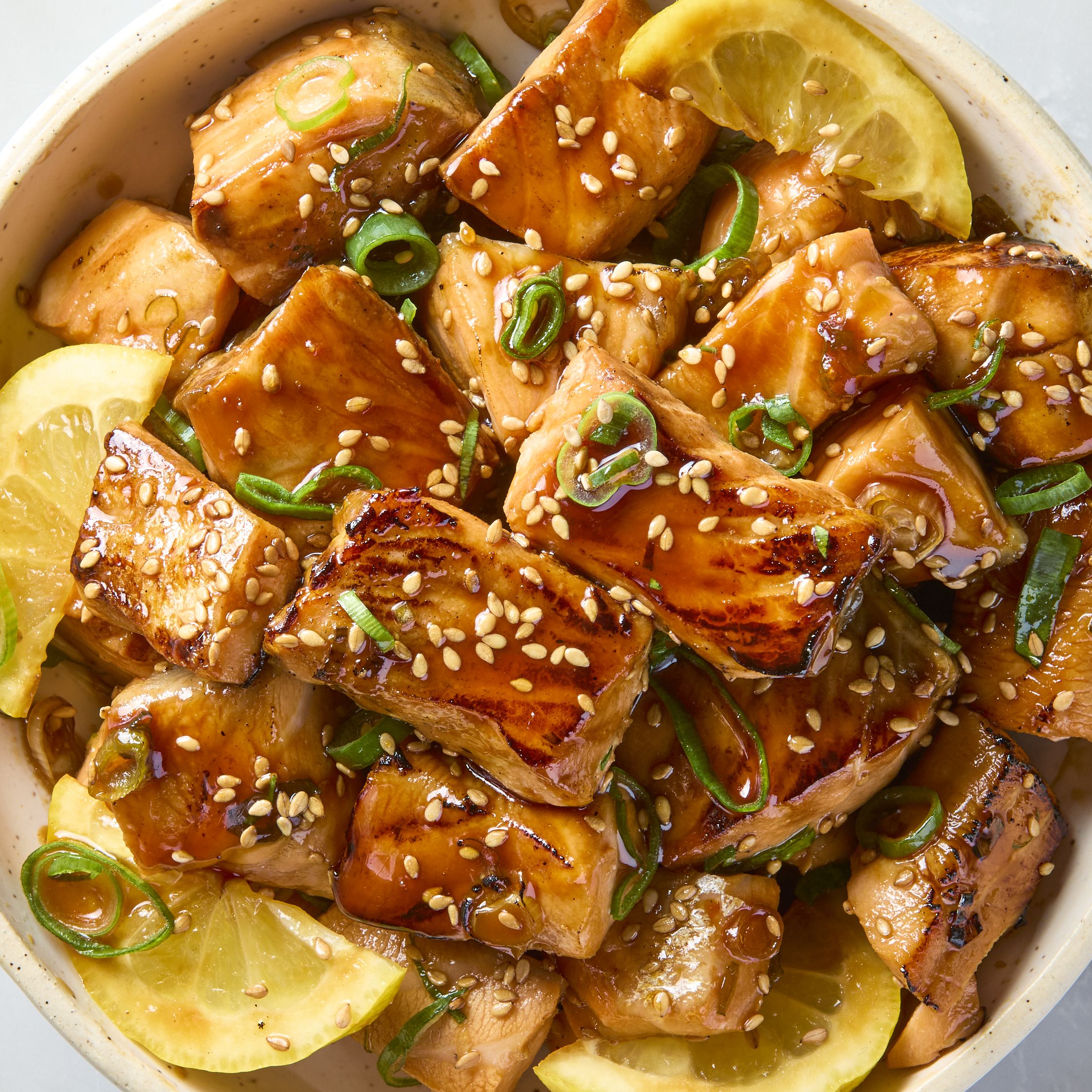 You Only Need 5 Ingredients and 10 Minutes to Make Honey-Glazed Salmon Bites