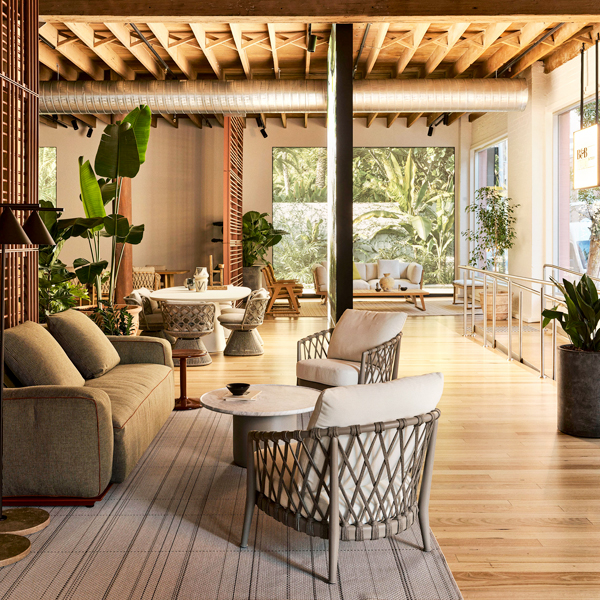 Space x B&B Italia Outdoor